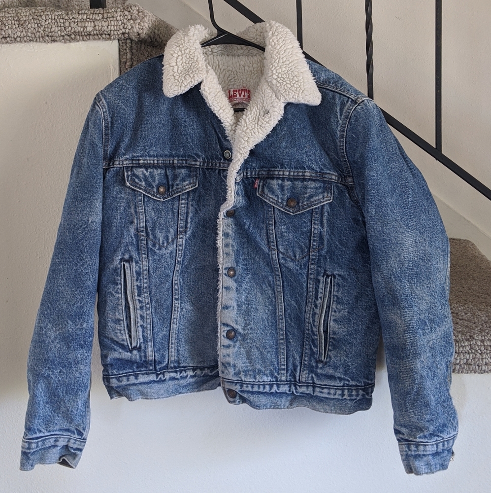 Vintage LEVI'S Sherpa Lined Denim Jacket